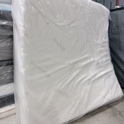 💯King Mattress Saatva Contour 5 💯