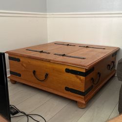Coffee Table/Chest