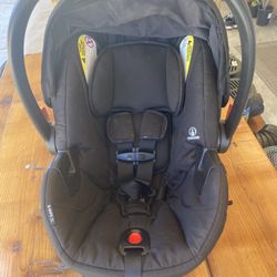 Infant Car Seat/ Stroller Combo with 2 Bases