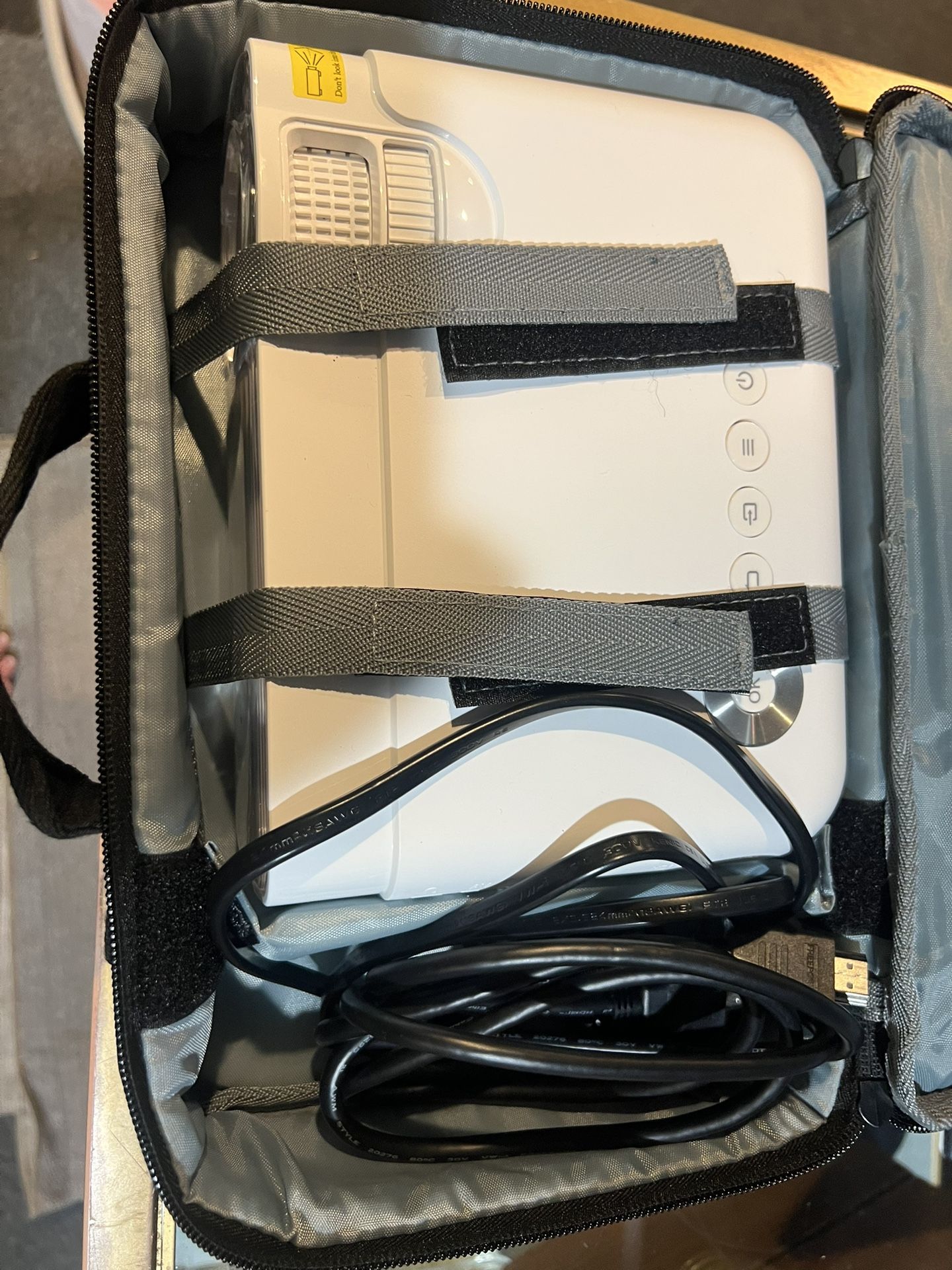 VANKYO Leisure D30T Portable Wifi Projector