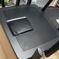 1GB router LYNKSYS EA9500 V2