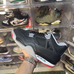 Jordan 4 Bred 