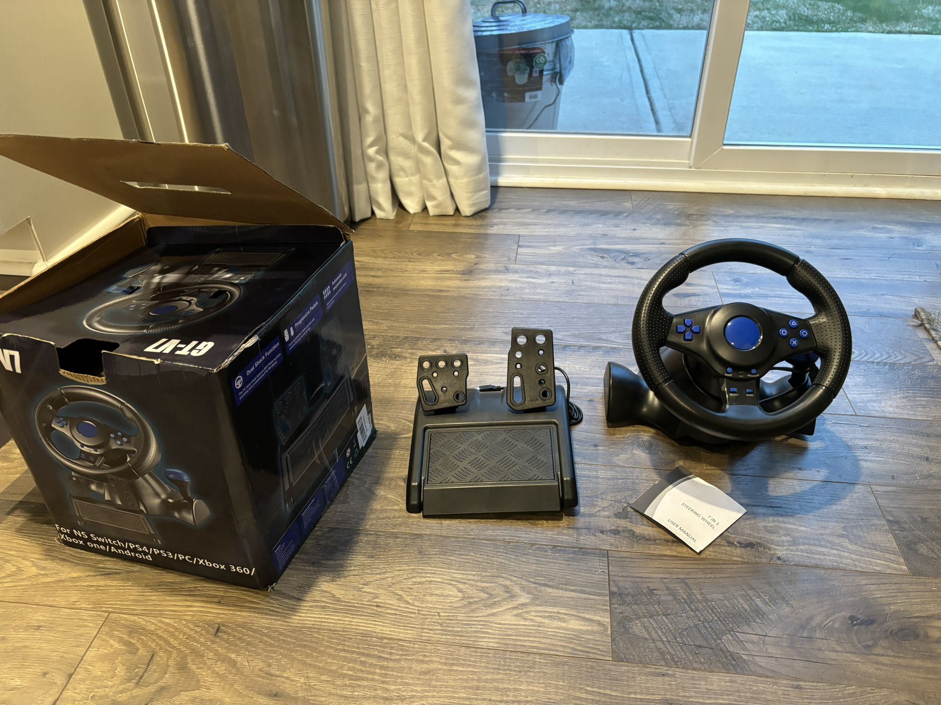 Steering wheel and pedals for ps4/5 and xbox 