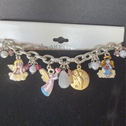 Charm Bracelet. Silver Tone