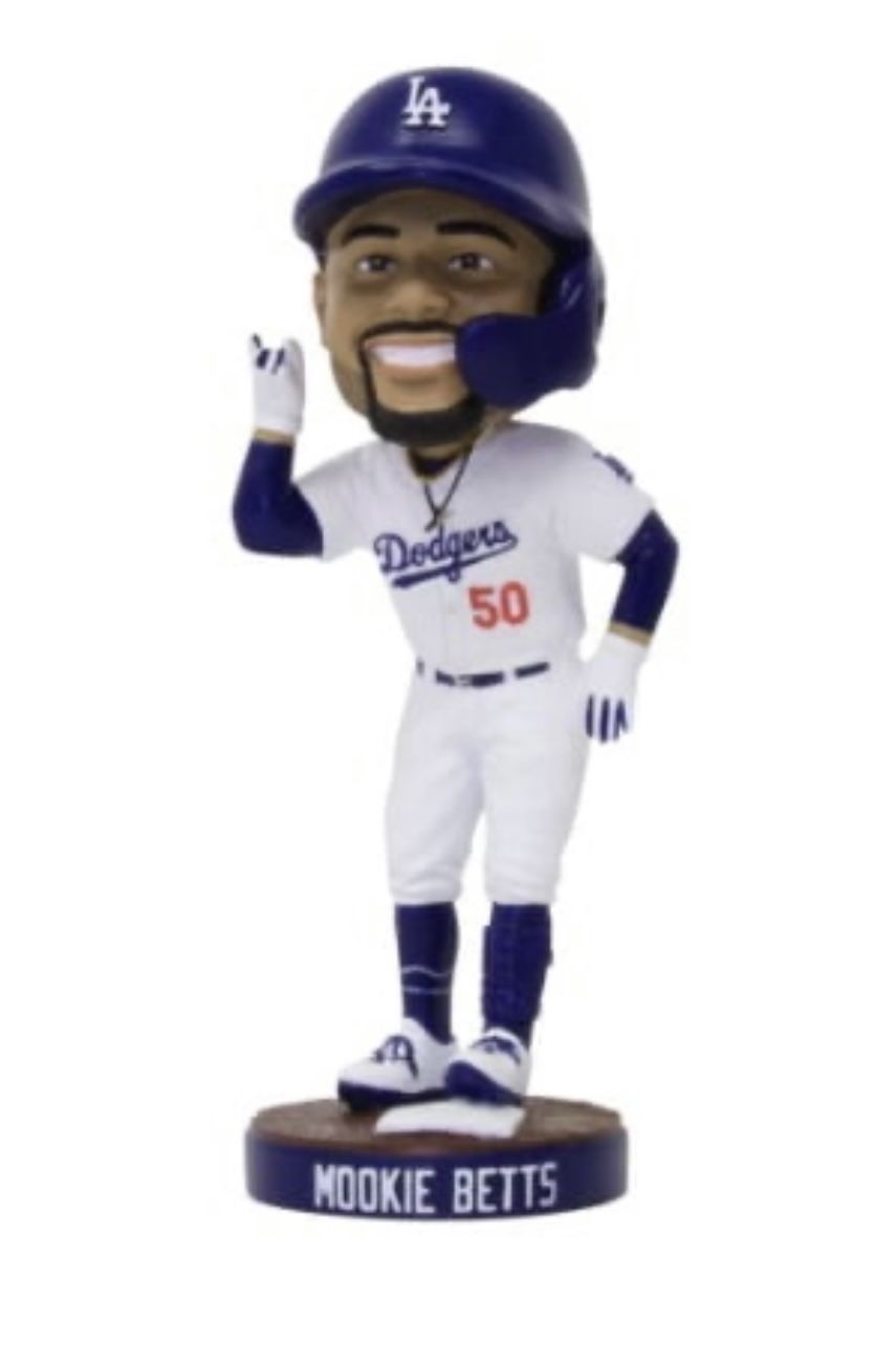 【新品未使用】Mookie Betts ボビングヘッド※箱潰れ有 Mookie Betts 300 Bobblehead for Sale in Pasadena, CA - OfferUp