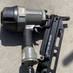Pneumatic Nailer