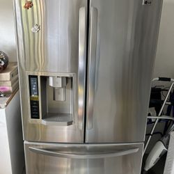LG French Door Refrigerator 