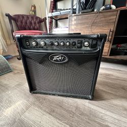 Peavey VYPYR 15W Modeling Amp