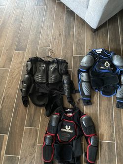 SIXSIXONE OFF ROADING PROTECTIVE GEAR NEED GONE ASAP