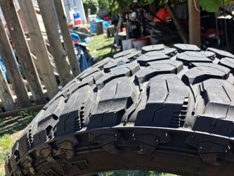 33x12.50R20Lt
