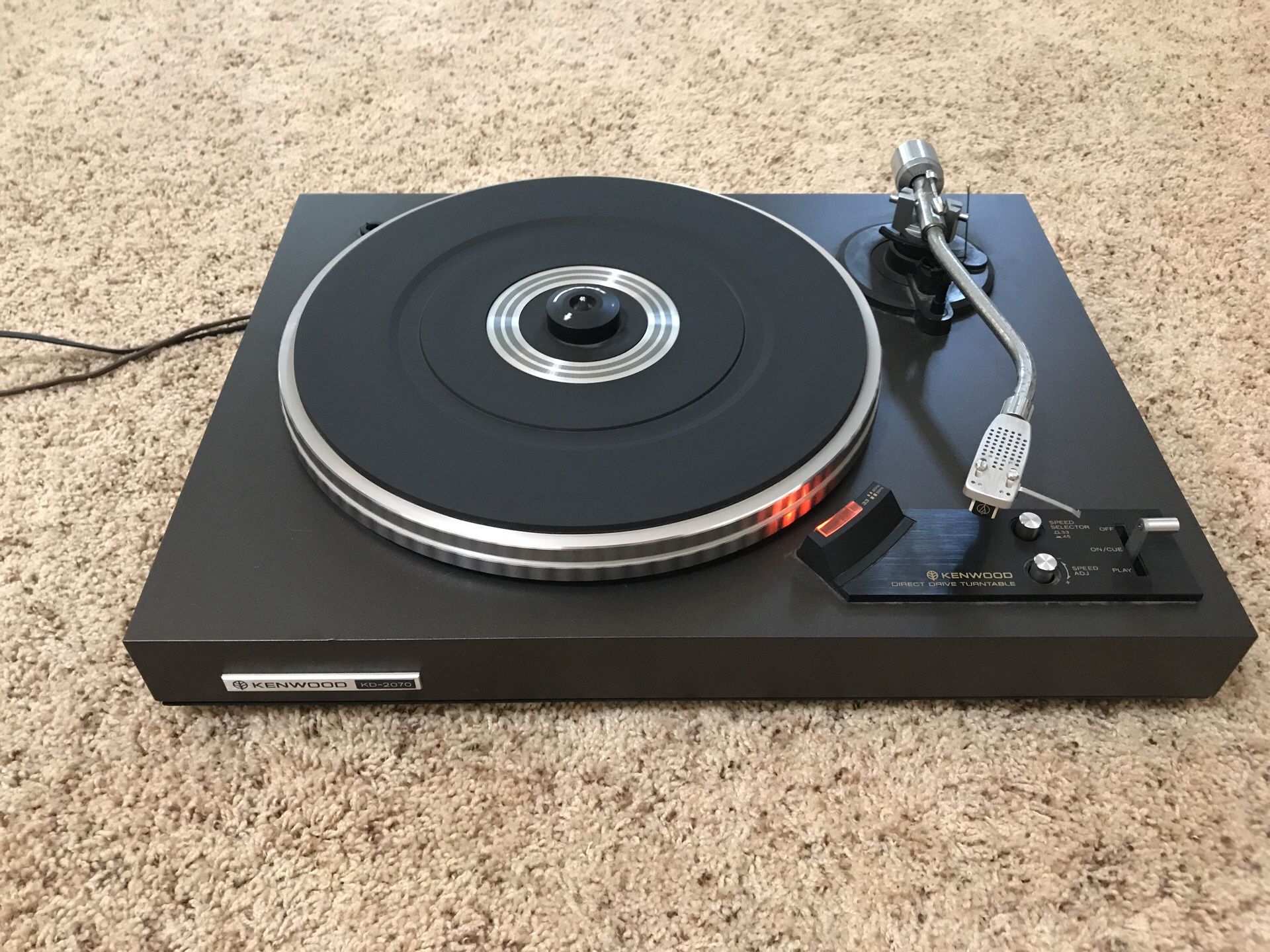 Kenwood KD-2070 Vintage Turntable Record Player