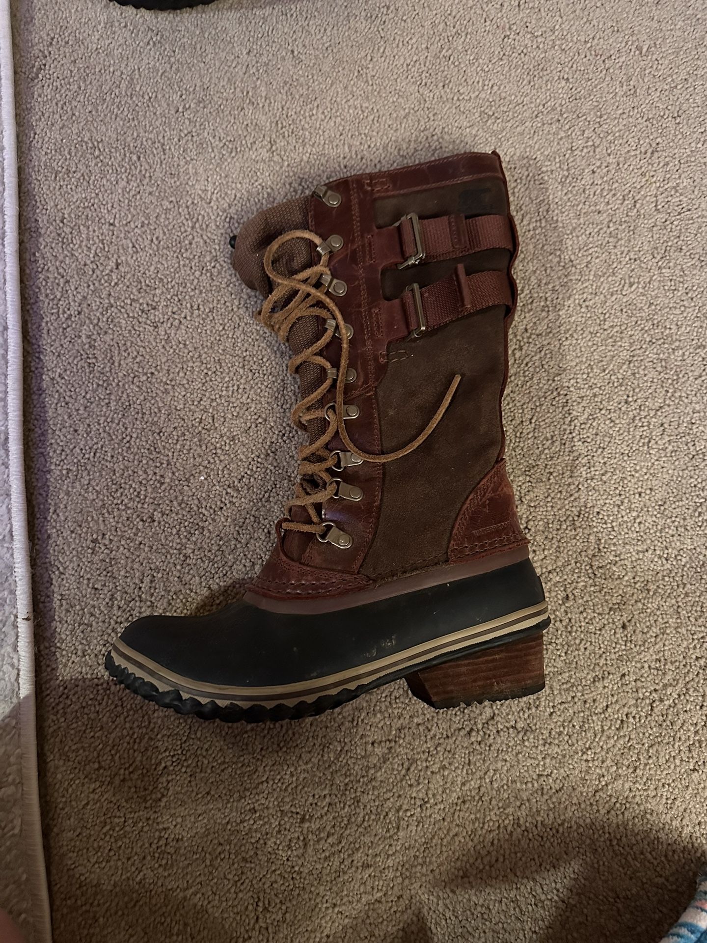 Sorel Boots - Water Resistant Lace Up Boots