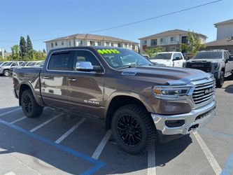 2020 RAM 1500 Laramie Longhorn, 5.7 HEMI 4X4, LEVELED ON 33s