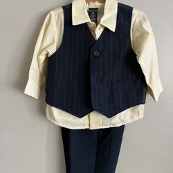 Little Boys Suit Size 18 Months And 5T