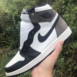 Jordan 1 Mocha 
