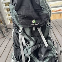 Deuter Air Contact Lite 40+10  ACT Lightweight Backpack Hiking