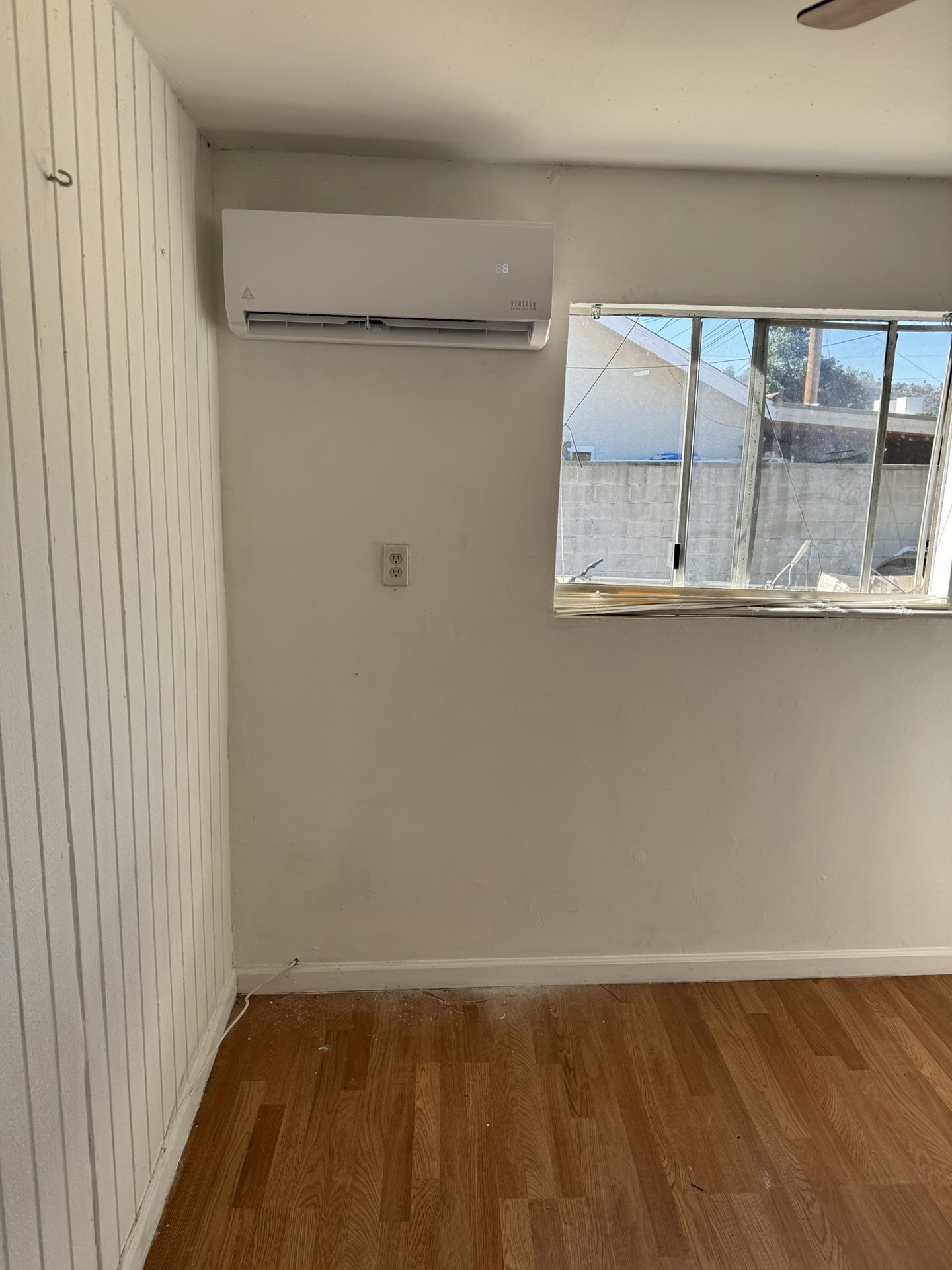 Mini Split  Ductless Ac and Heater