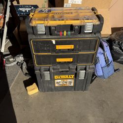 Dewalt Pack Out 