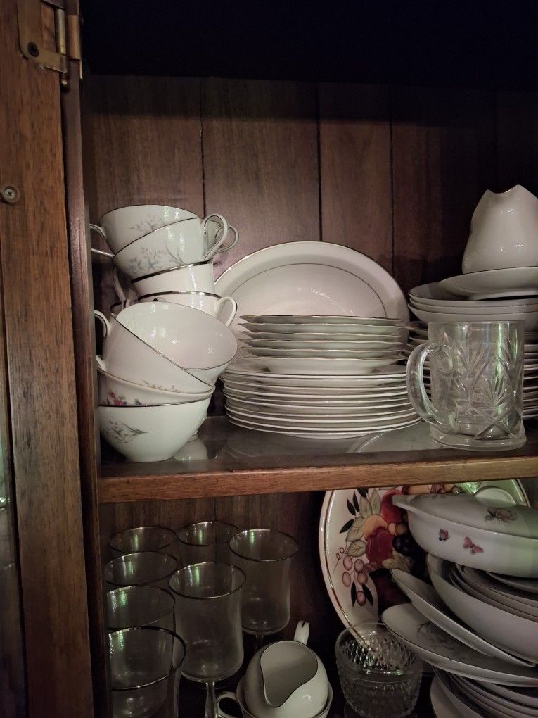 Flawless Fine China (2 Sets)