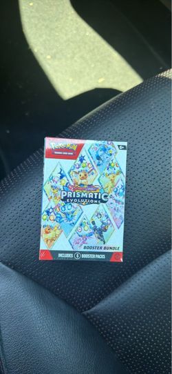Pokémon Scarlet & Violet Prismatic Evolutions Booster Bundle