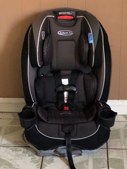 LIKE NEW GRACO SLIM FIT CONVERTIBLE CAR SEAT!!!!