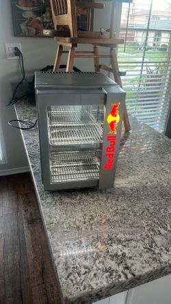 Mini fridge