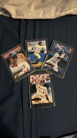 Pinnacle Baseball Cards Lot of 4