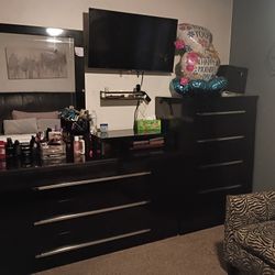 Tocador  y  Gabetero