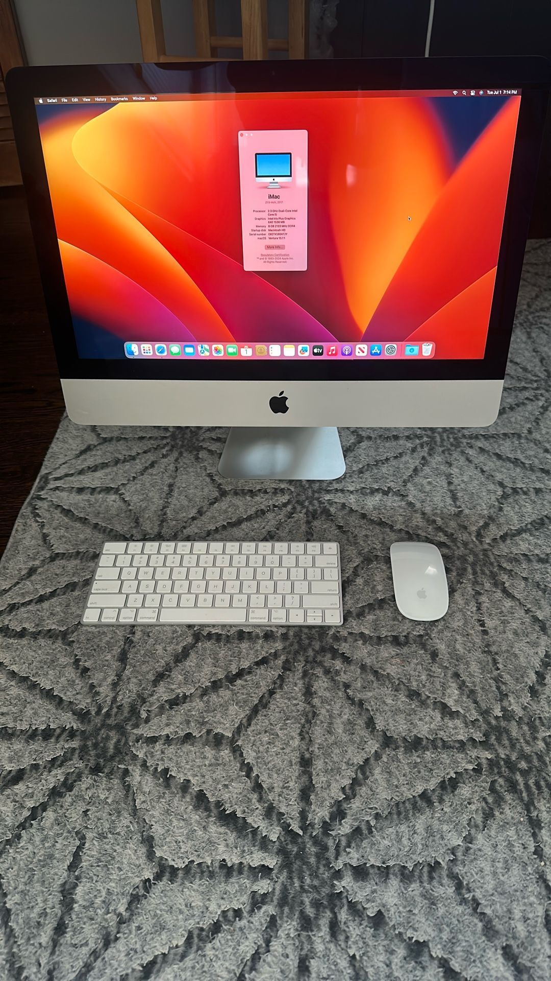 iMac For Sale (Open to negotiation)