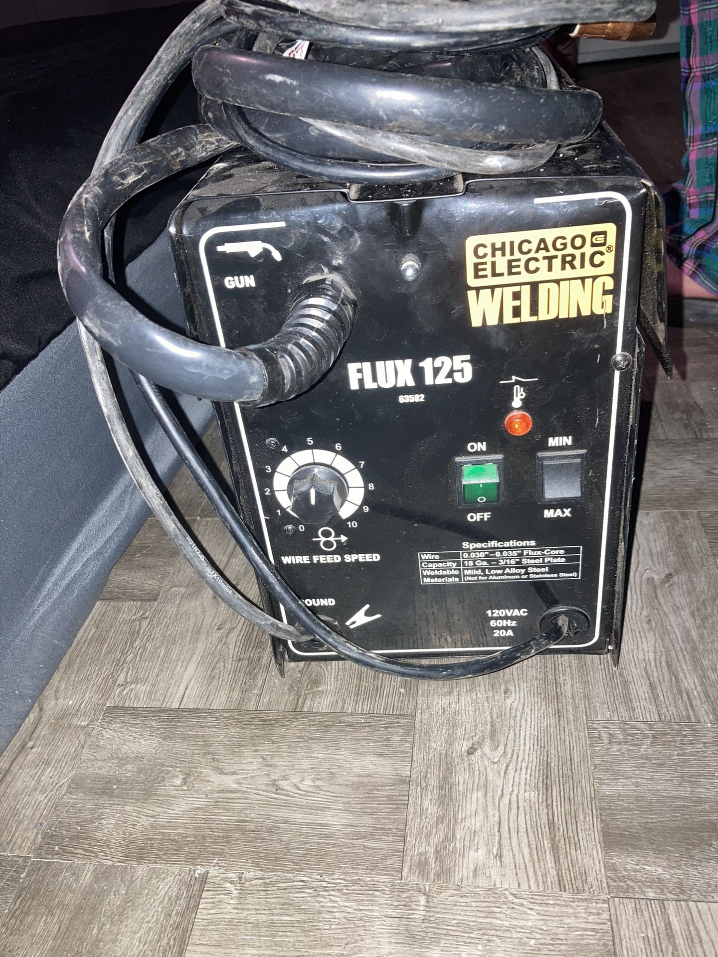 Chicago Electric Flux 125 Welder