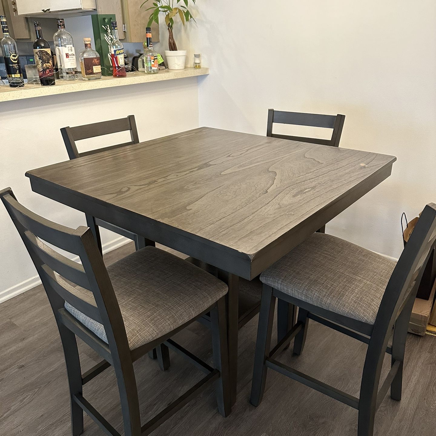 Kitchen Tables And Chairs Set