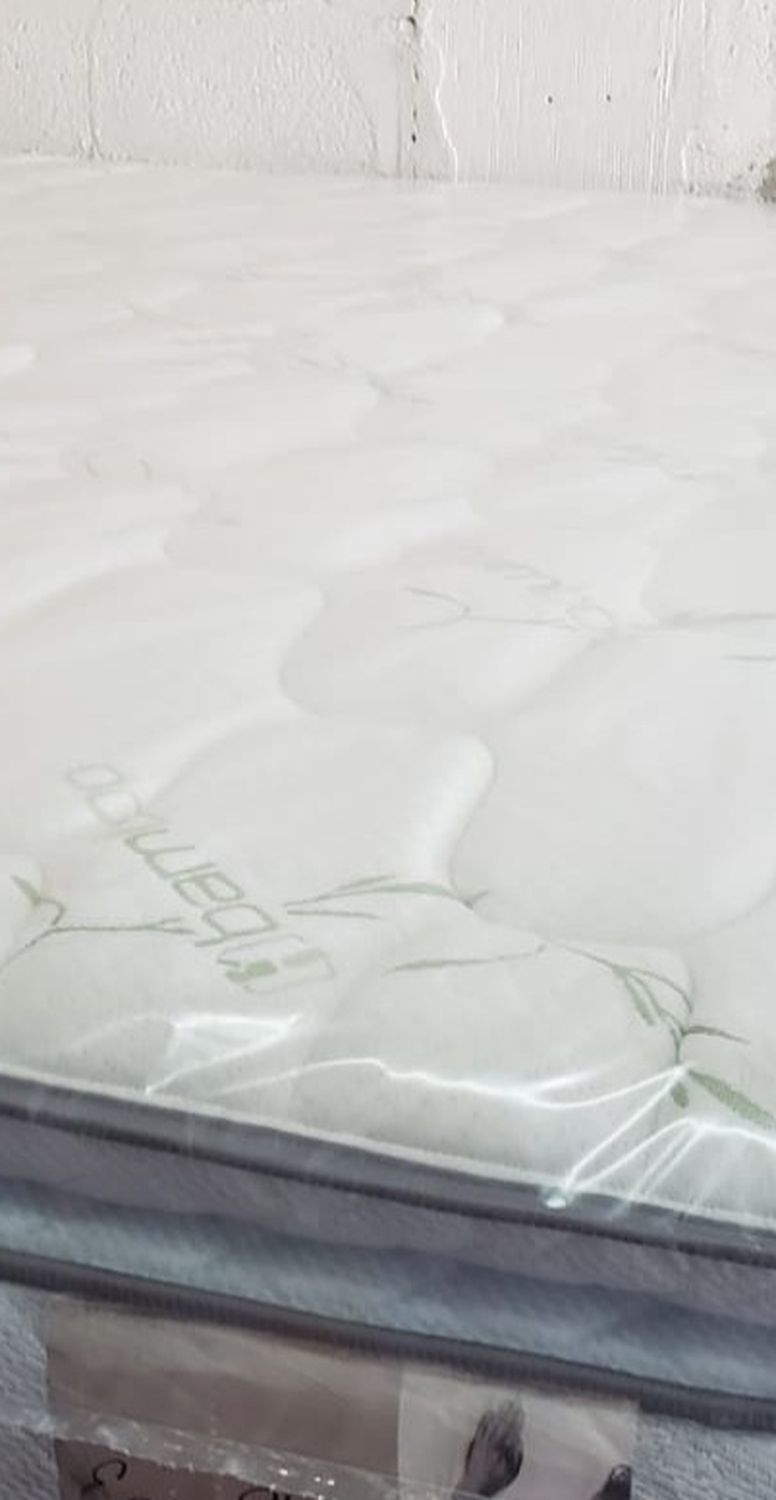 GREAT SALE KING PILLOWTOP MATTRESS WITH FREE BOX SPRING