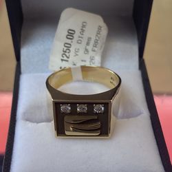 10kt gold ring