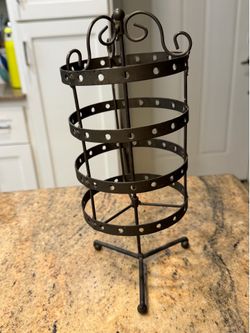 Turning Metal Earring Organizer (36 pairs)