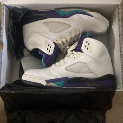 Sz 11 Grape Air Jordan 5