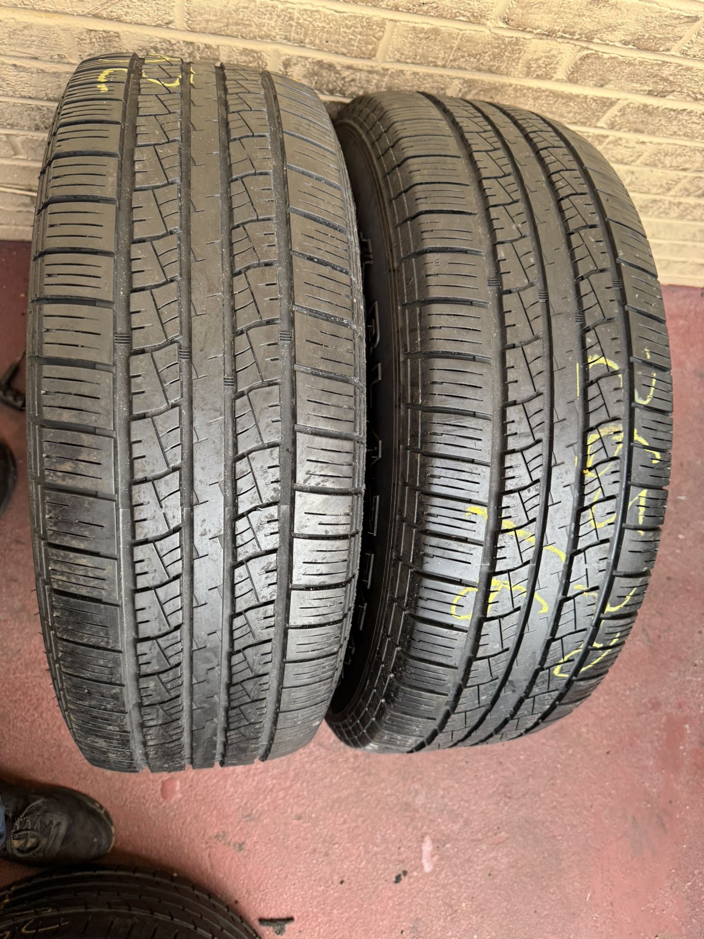 Set of 2 Nice Tires 265/70/16 ( We Install & Balance)