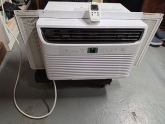 FRIGIDAIRE  ROOMS  BTU  6.000!!!!