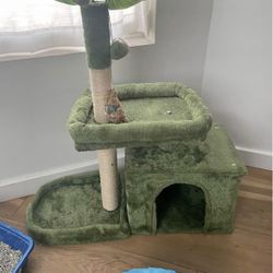 Cat House With Scratching Post And Treetop