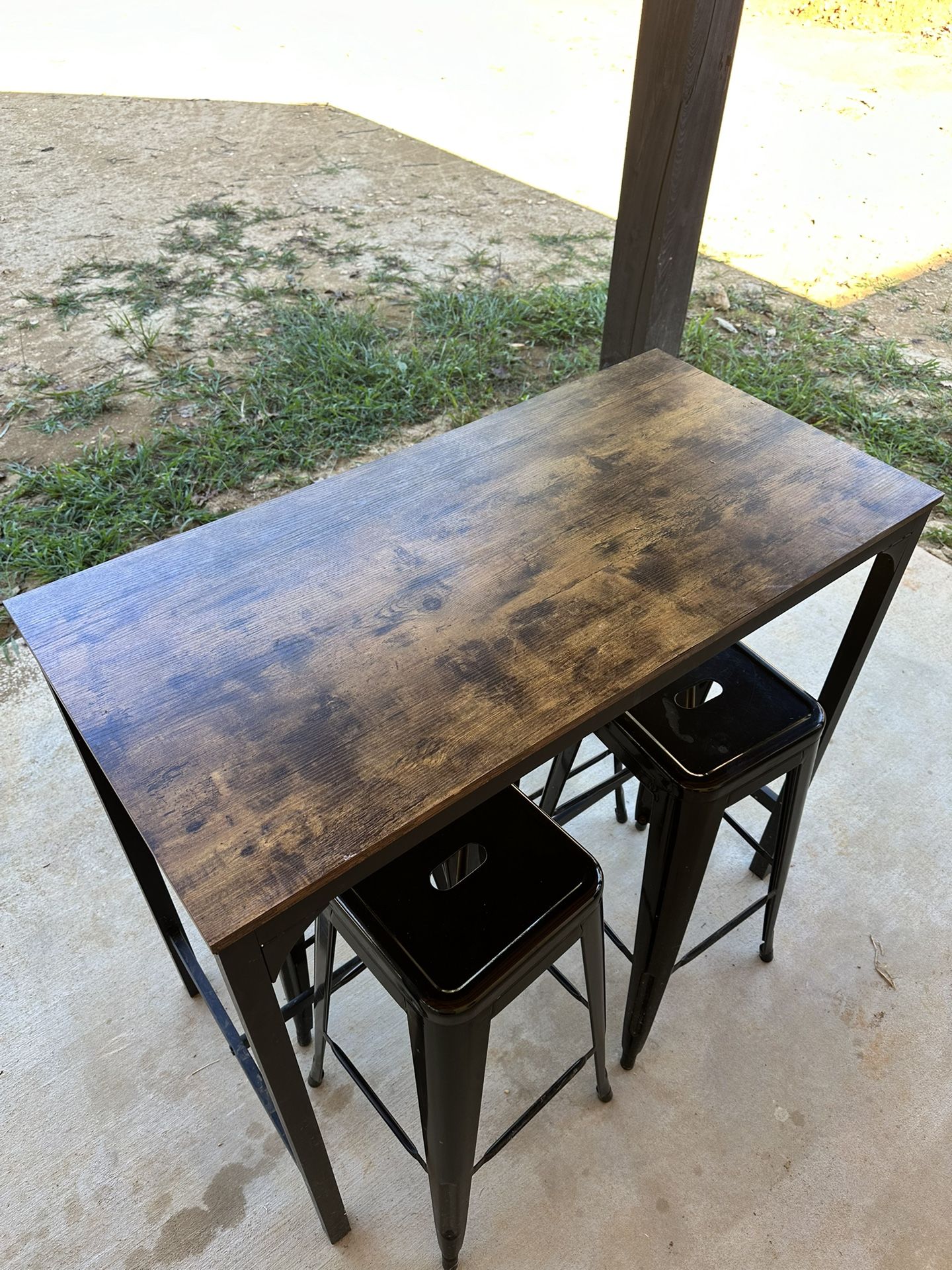 High top Table With Barstools