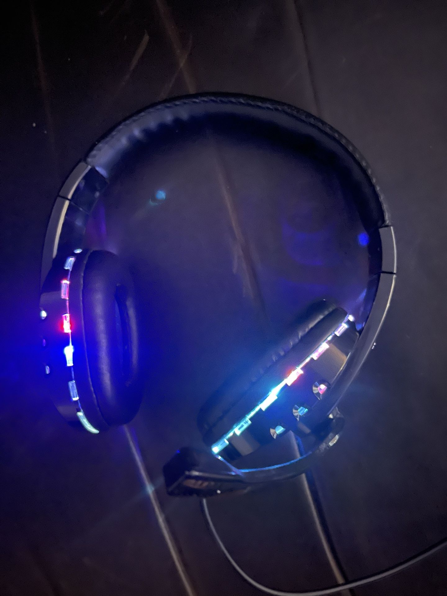 Black Wired Headphones 