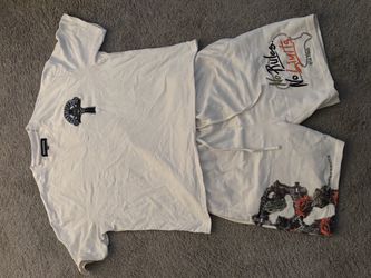 Reason Brand White Graphic T-Shirt size large