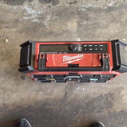 M18 Milwaukee speaker