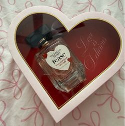 New in Box Victoria's Secret Tease Collector's Edition Eau de Parfum