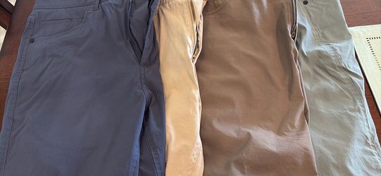 4 NEOT DESERT DUNES MENS SHORTS SIZE 33