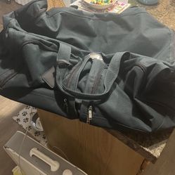 Perf Condition Forrest Green Ricardo Beverly Hills Luggage 🧳 Bag On Wheels 🛞 