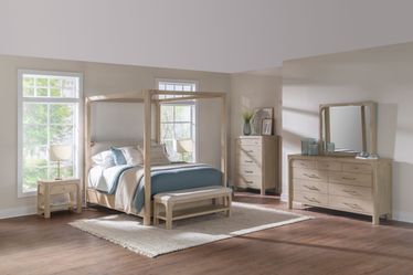 Solano Weathered Mango 5-piece Queen Bedroom Set