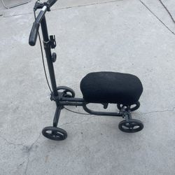 Steerable Knee Walker