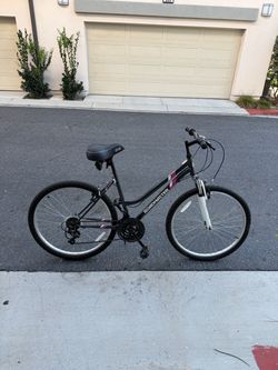 Roadmaster Granite Peak Mountain Bike, 26”, Needs Rear Tube