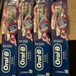 Oral B Toothbrush