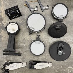 Simmons SD600 Electronic Drum Kit Set with Mesh Pads and Module